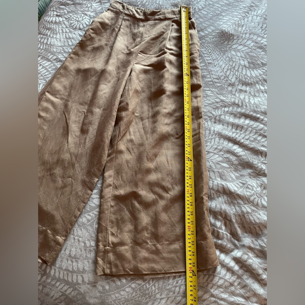 Wide-Leg Tan Linen Pants - Picture 3 of 7
